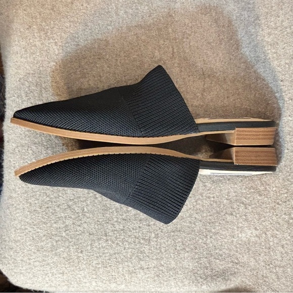 STEVE MADDEN Sz 9 (estimated) Stretchy Top Fabric Pointy Slip On Black Mules - Picture 6 of 10